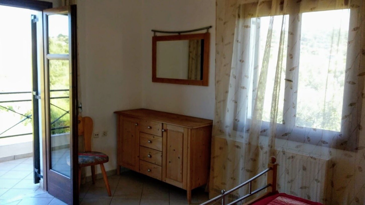 Photo of Bedroom in Monopari