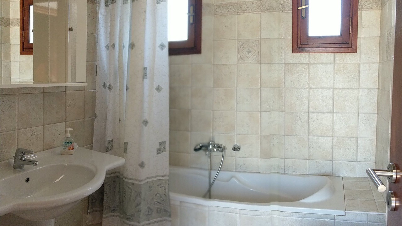 Photo of Bathroom in Monopari