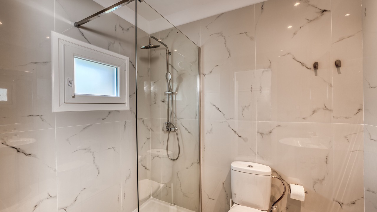 Photo of Bathroom in Alepou