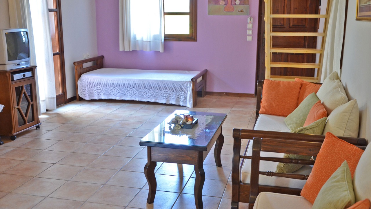 Photo of Bedroom in Alonia