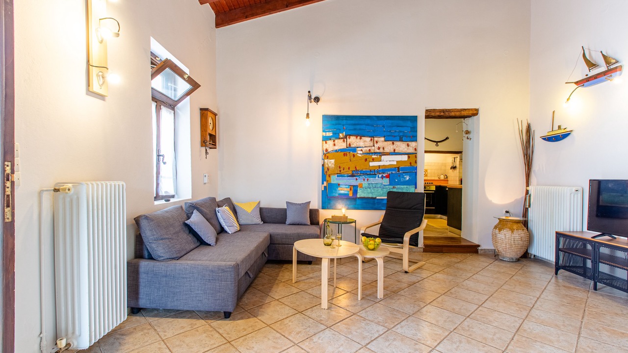 Photo of Livingroom in Perivolia