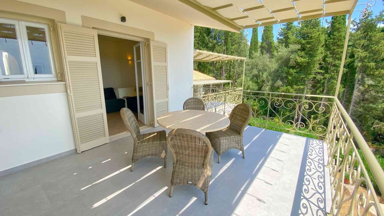 Photo of Patio Balcony in Petaleia