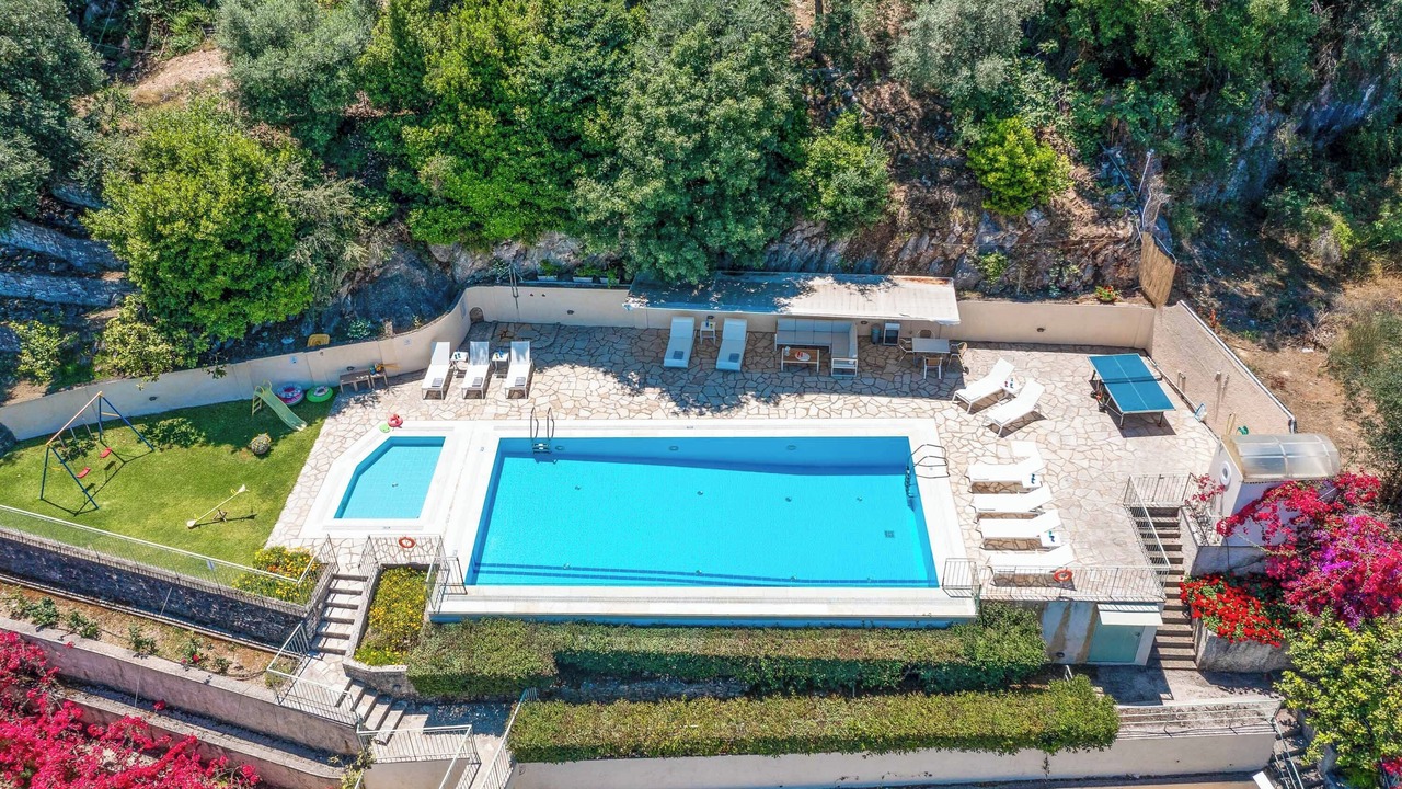 Photo of Outdoor in Apraos