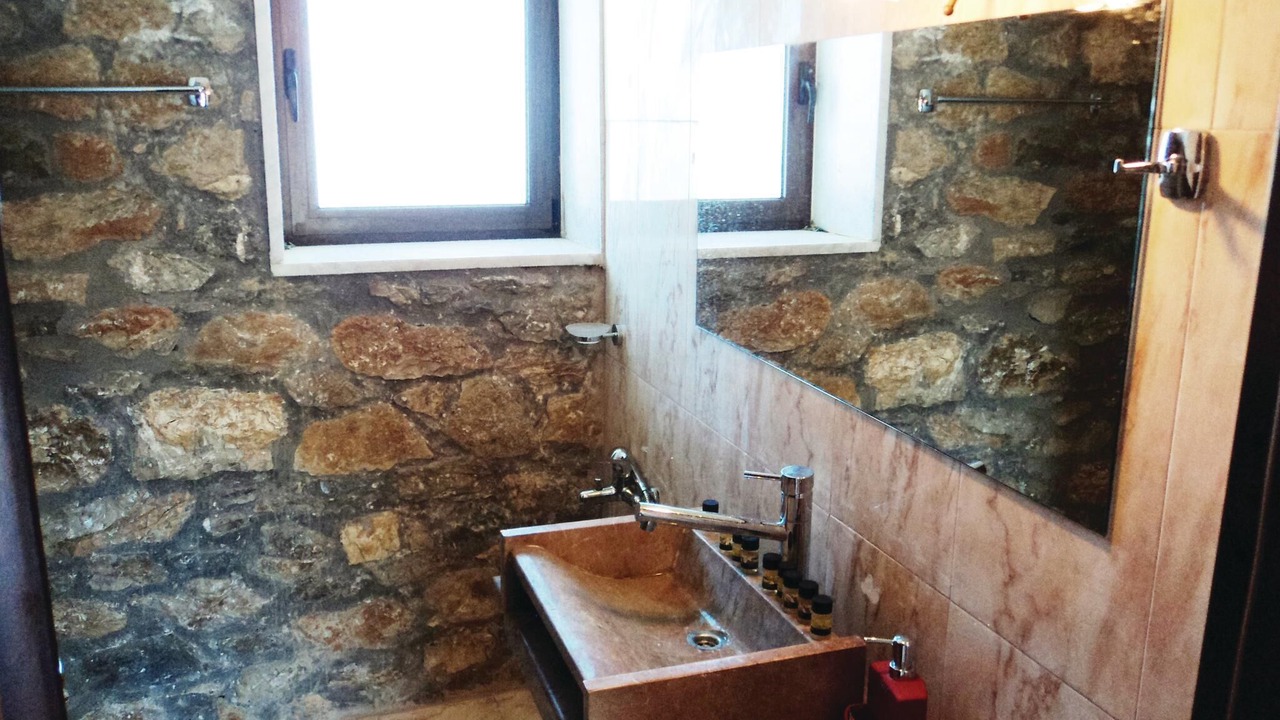 Photo of Bathroom in Paralia