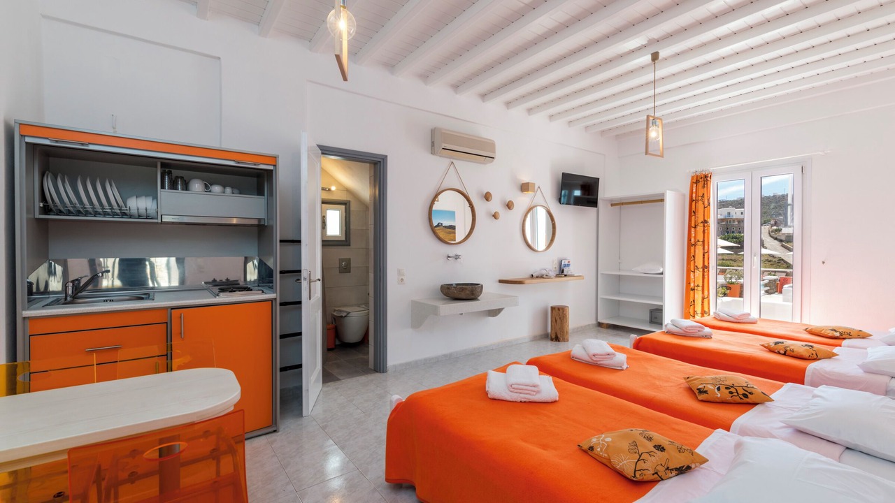 Photo of Bedroom in Platis Gialos