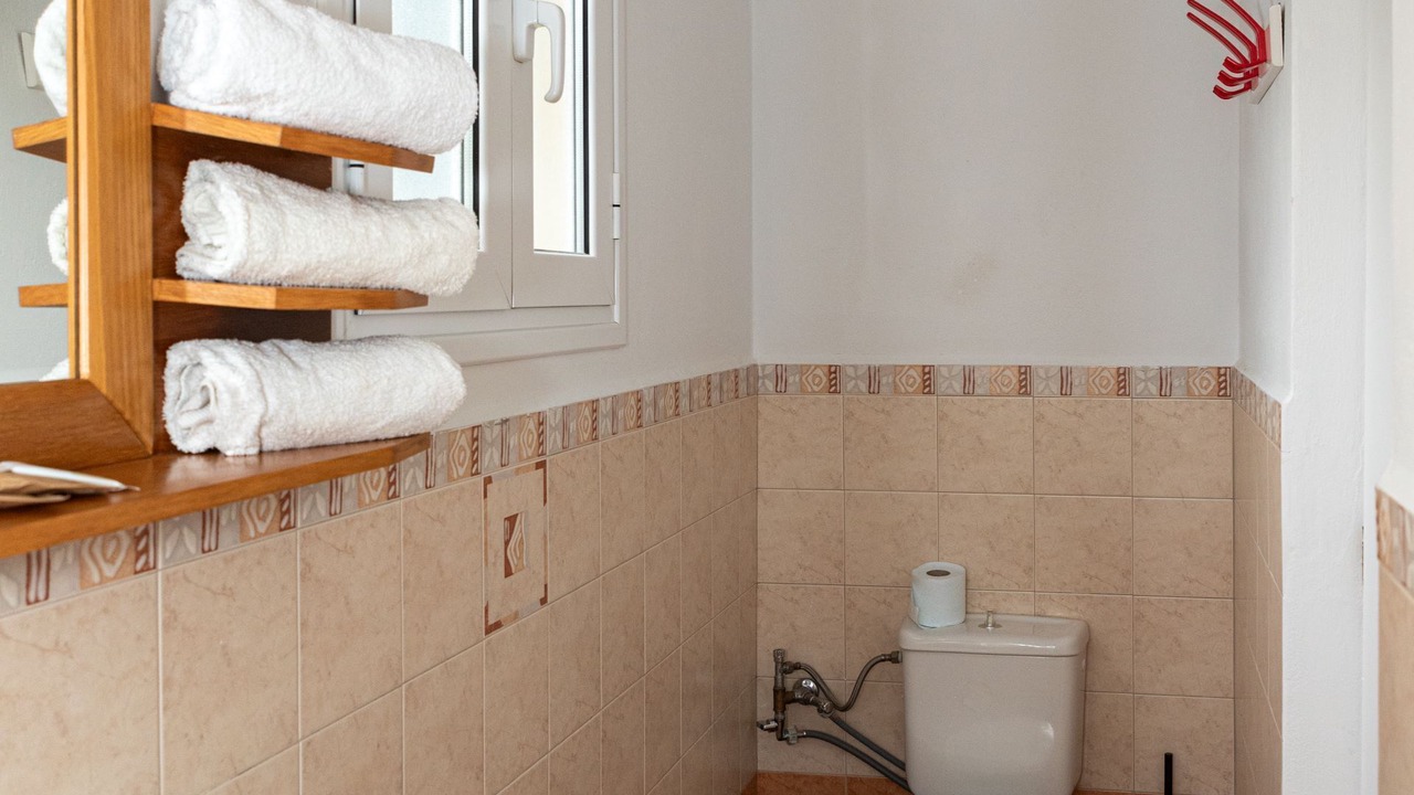 Photo of Bathroom in Leros