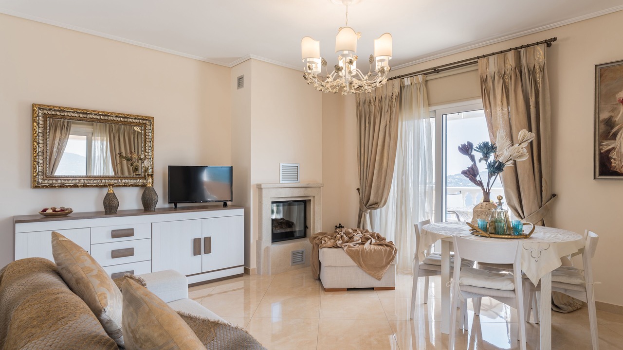 Photo of Livingroom in Samos Town