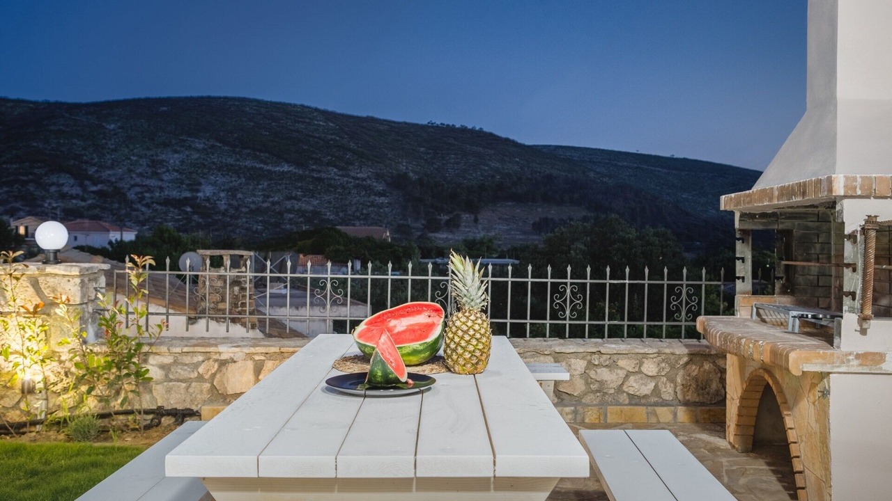 Photo of Outdoor in Anafonitria