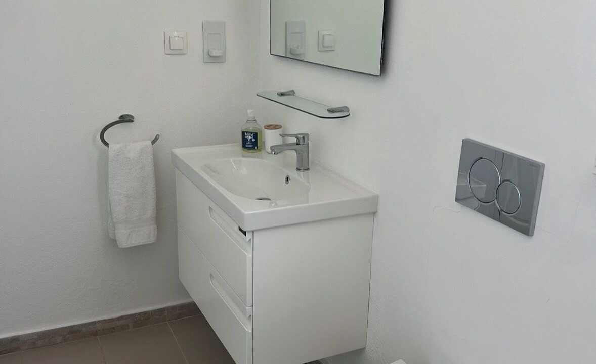 Photo of Bathroom in Gimari
