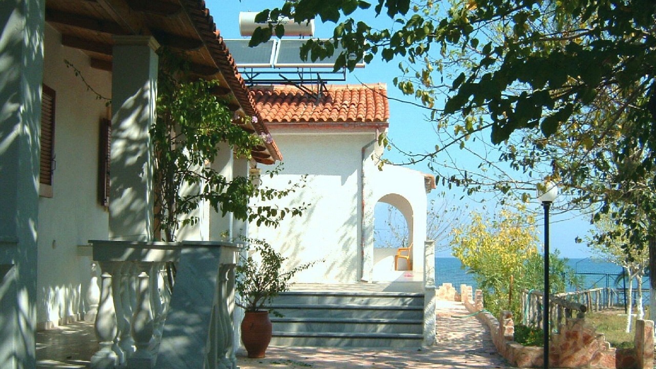 Photo of Outdoor in Melikia