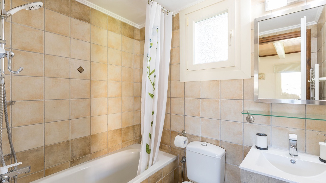Photo of Bathroom in Dassia