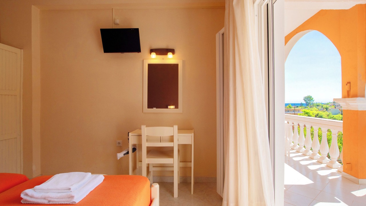 Photo of Bedroom in Gardenos