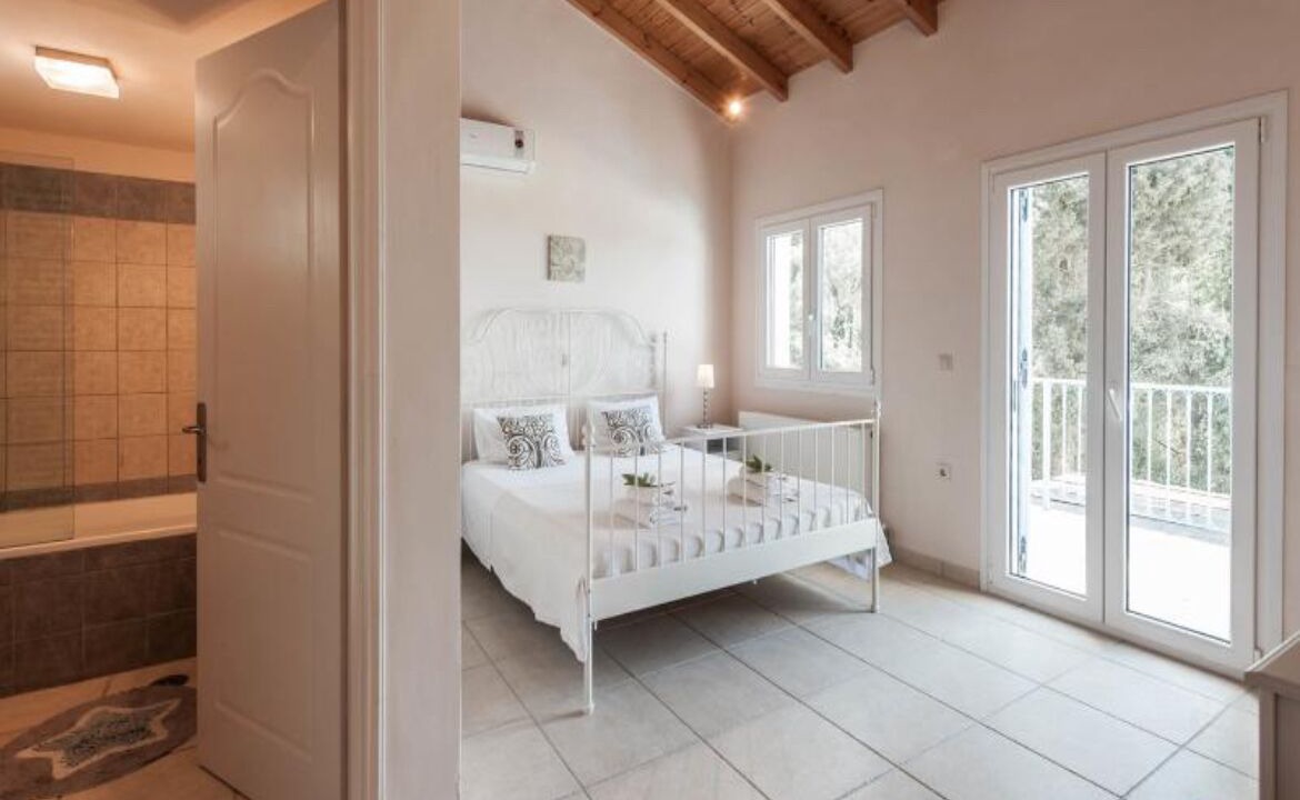 Photo of Bedroom in Pelekas