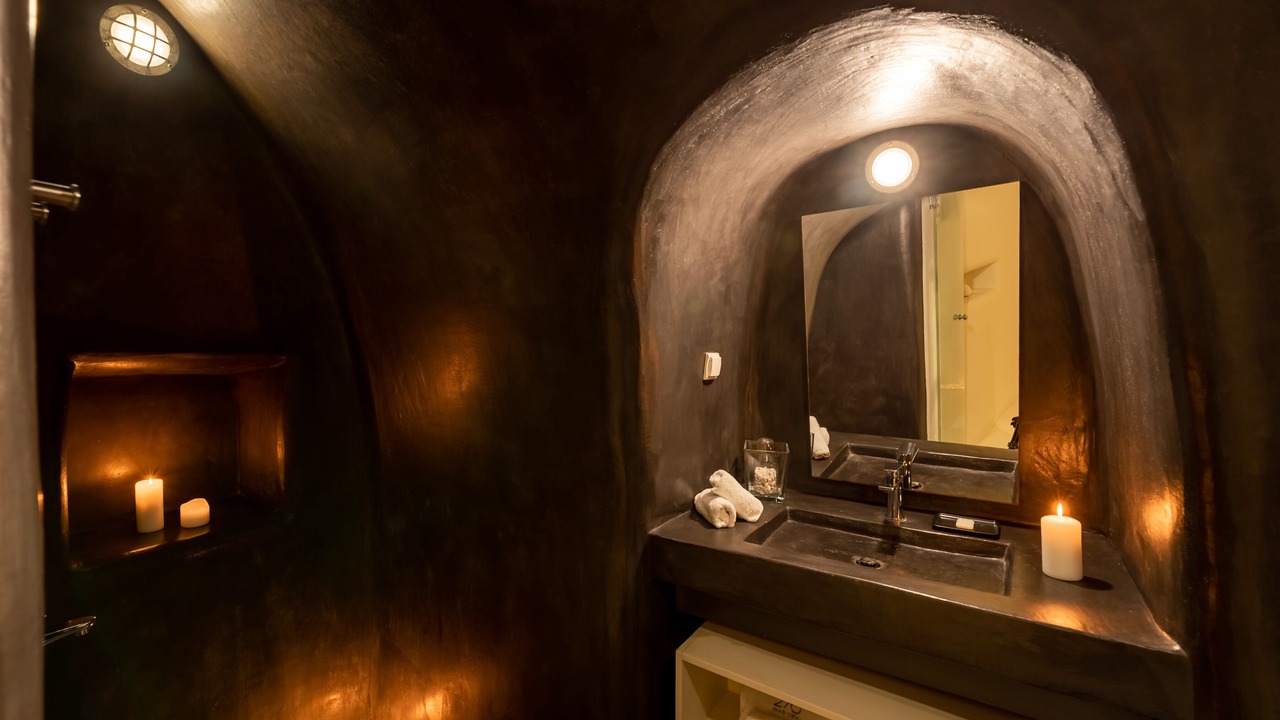 Photo of Bathroom in Oia