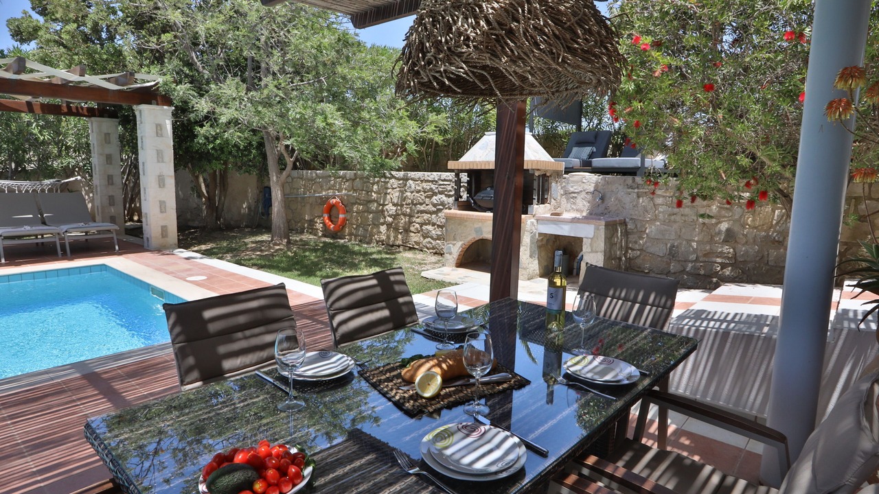 Photo of Outdoor in Monopari