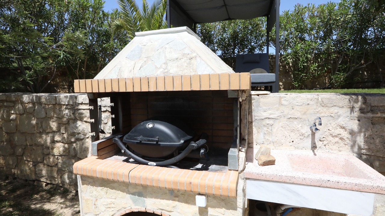 Photo of Outdoor in Monopari