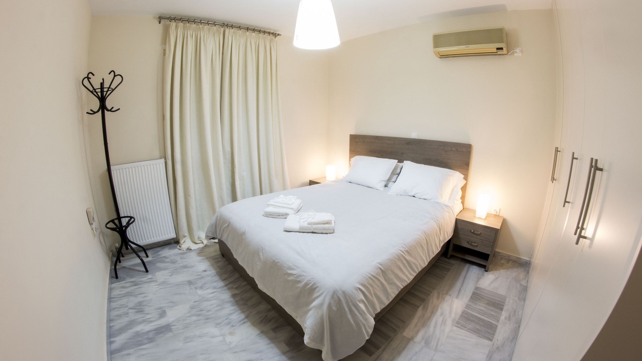 Photo of Bedroom in Alimos