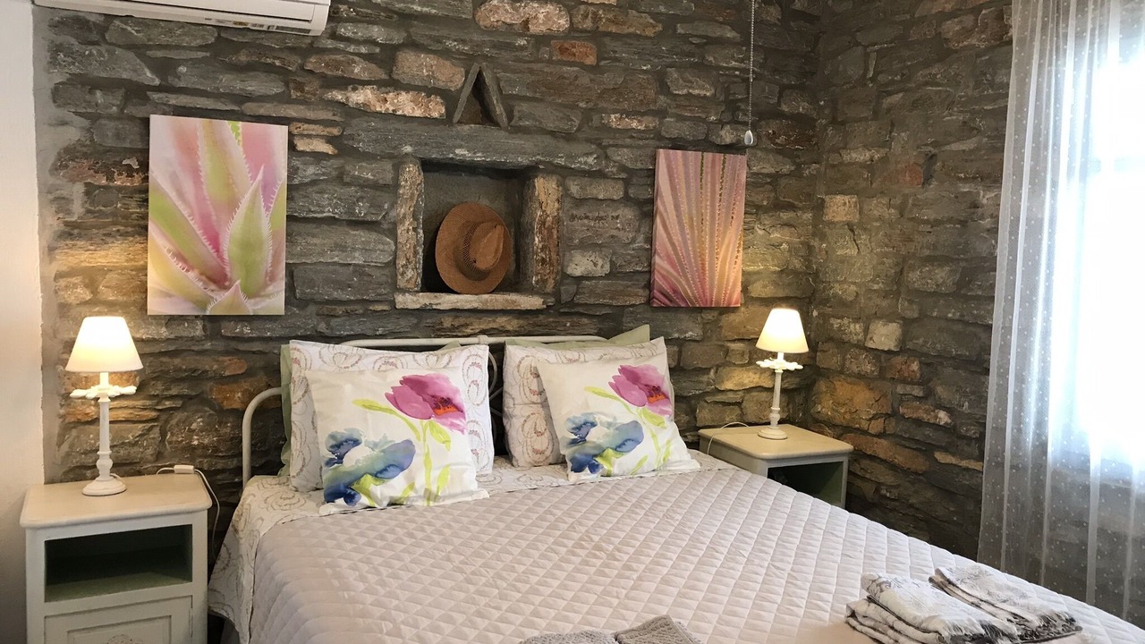 Photo of Bedroom in Koundouros