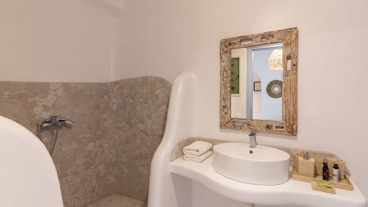 Photo of Bathroom in Platis Gialos
