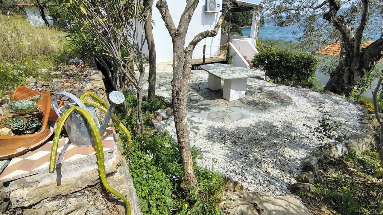 Photo of Outdoor in Steni Vala