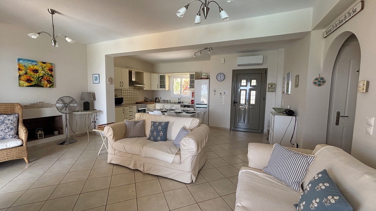 Photo of Livingroom in Mousata