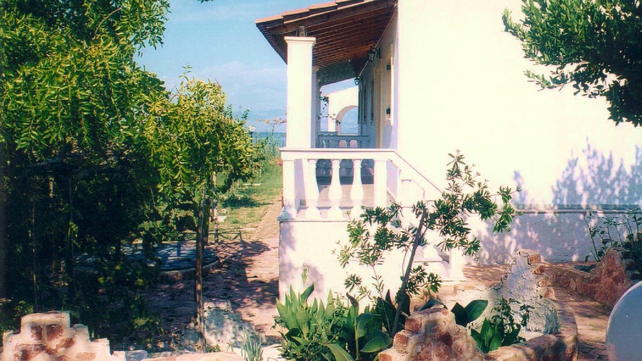 Photo of Outdoor in Melikia