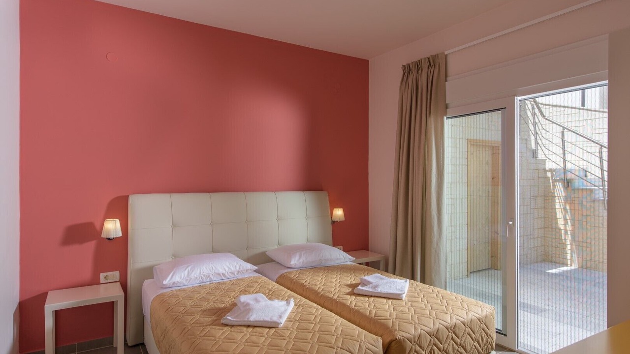 Photo of Bedroom in Kato Stalos