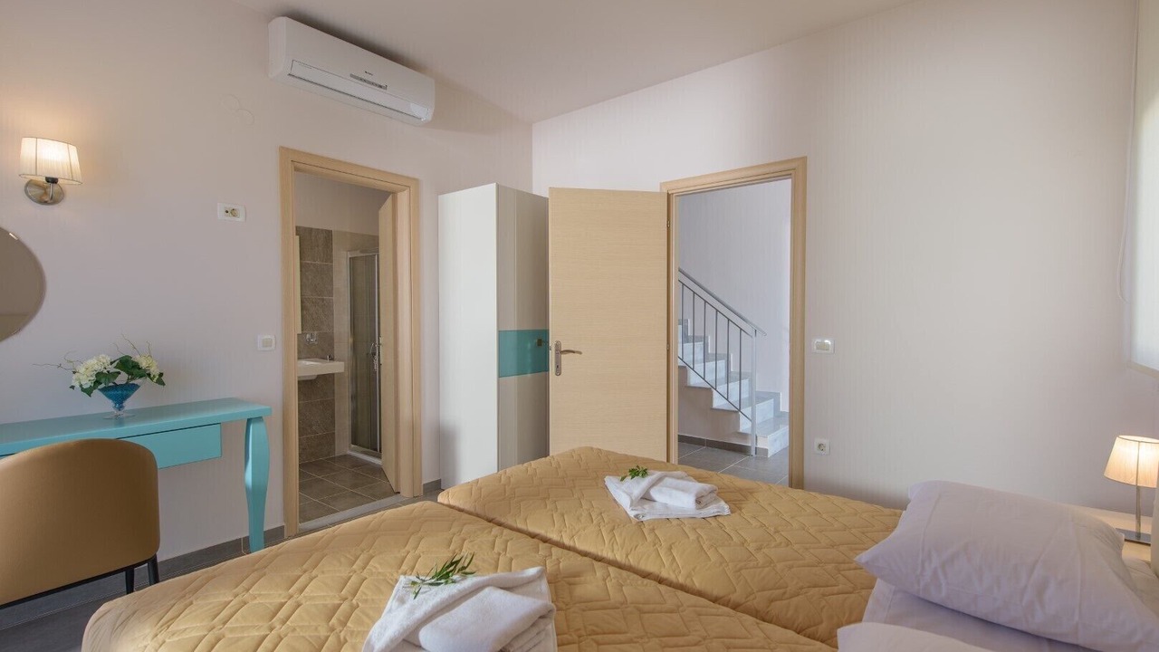 Photo of Bedroom in Kato Stalos