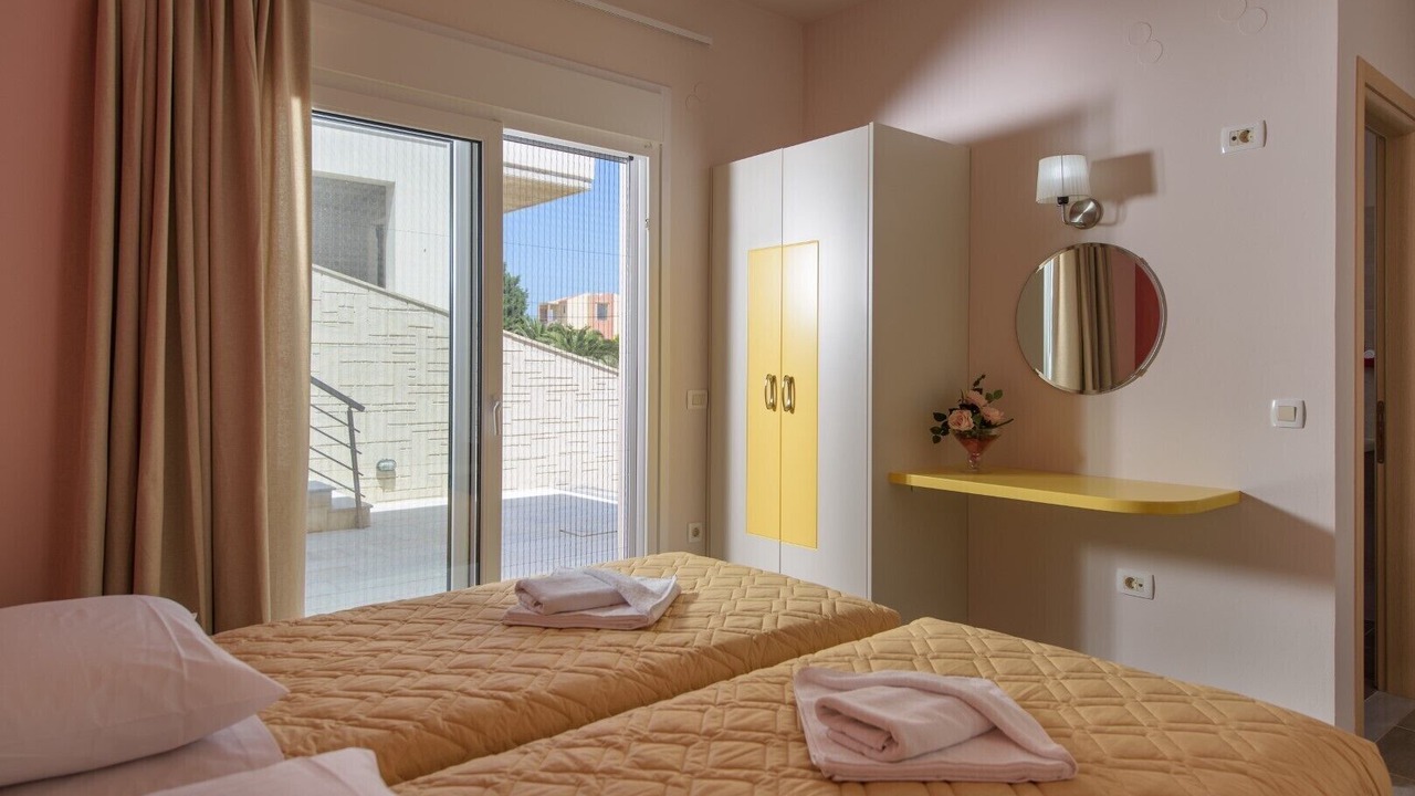 Photo of Bedroom in Kato Stalos