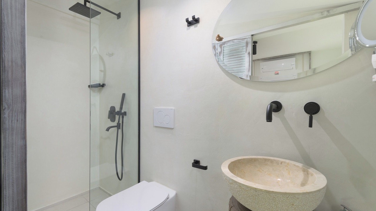 Photo of Bathroom in Gennadi