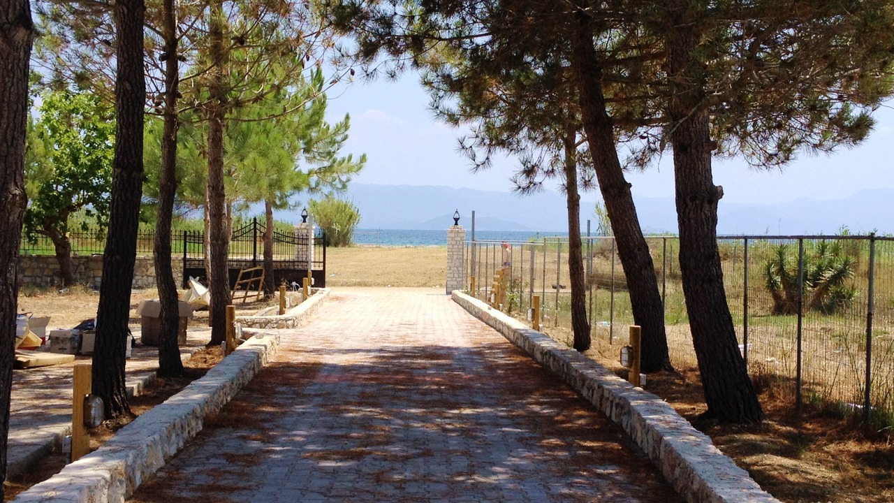 Photo of Outdoor in Melikia