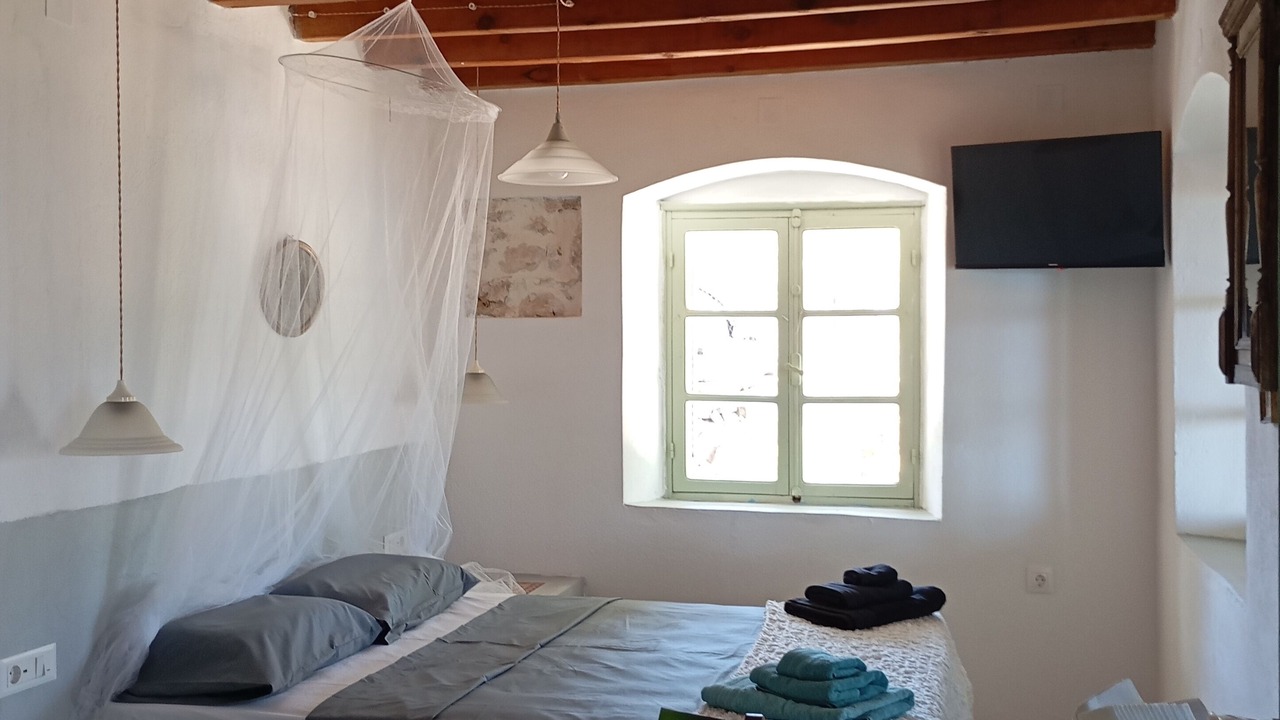 Photo of Bedroom in Leros