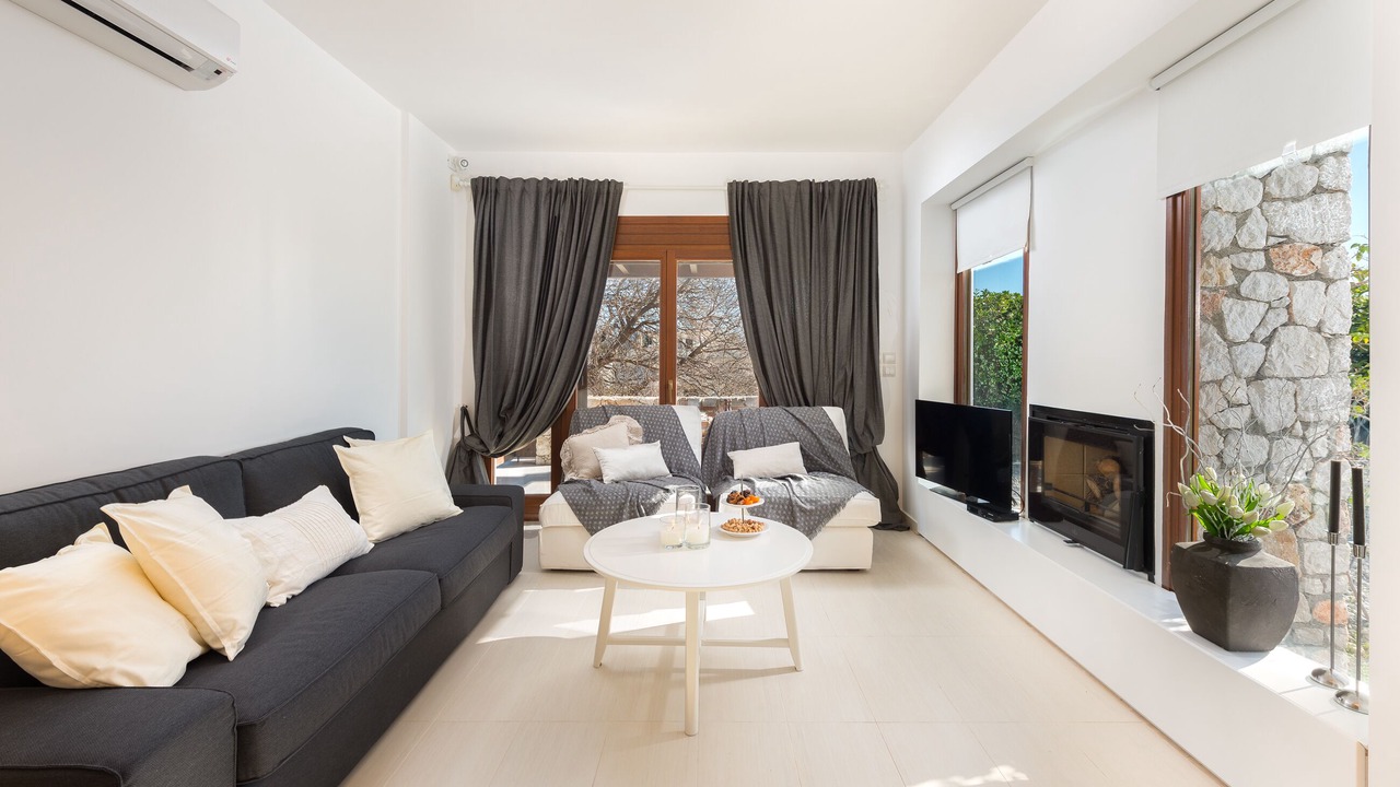 Photo of Livingroom in Petaloudes