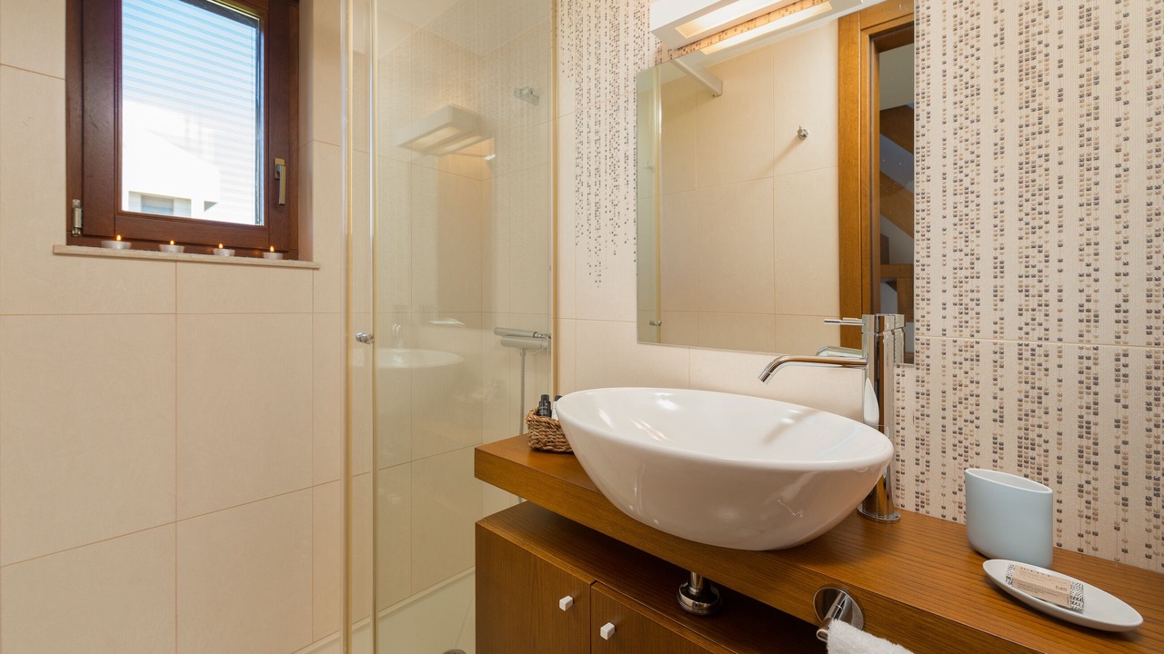 Photo of Bathroom in Petaloudes