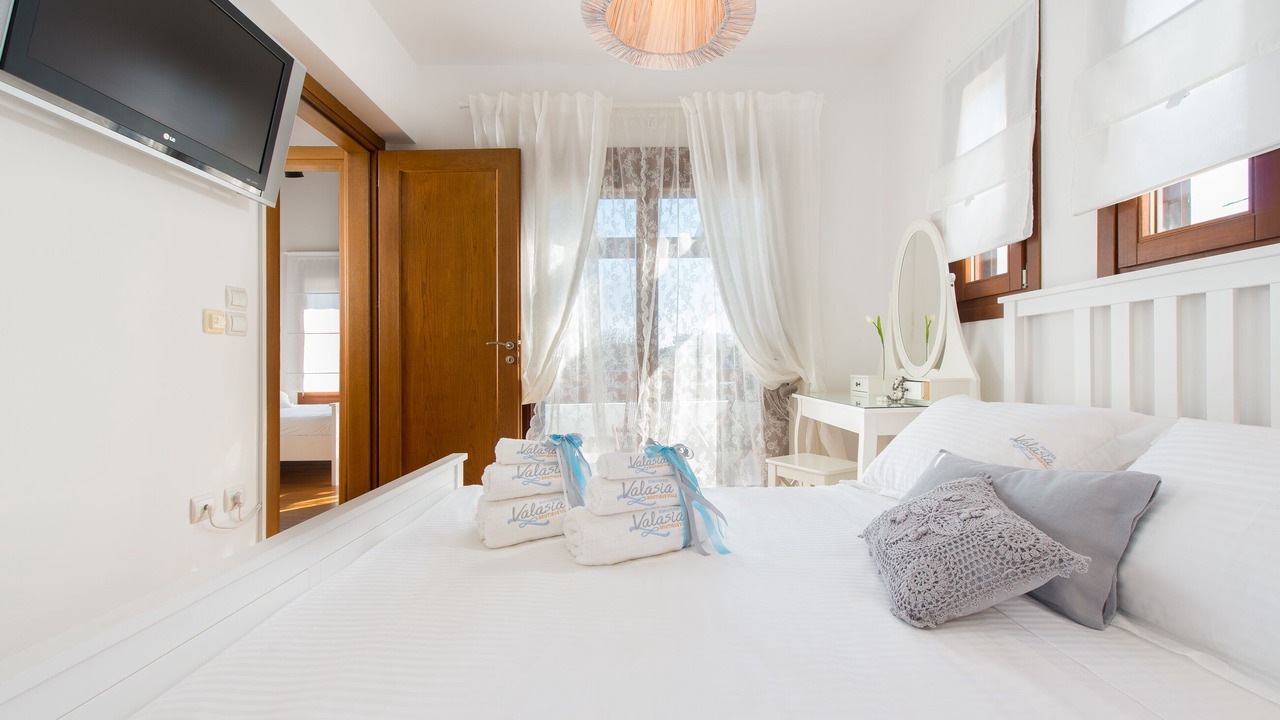 Photo of Bedroom in Petaloudes