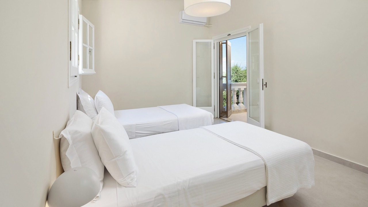 Photo of Bedroom in Benitses