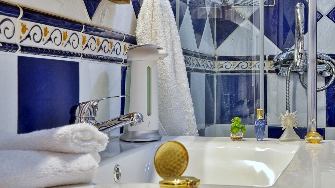 Photo of Bathroom in Old Town
