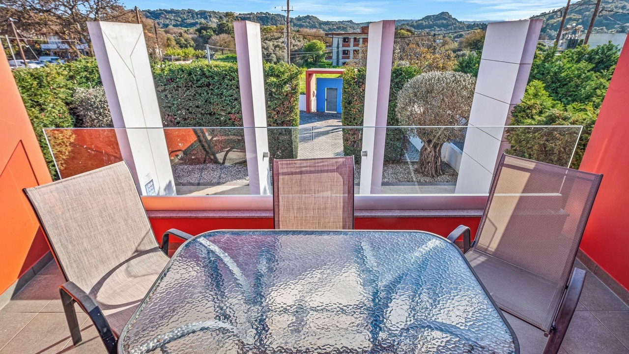 Photo of Patio Balcony in Ixia