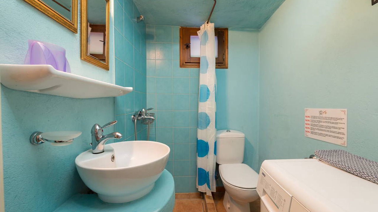 Photo of Bathroom in Rhodes Old Town