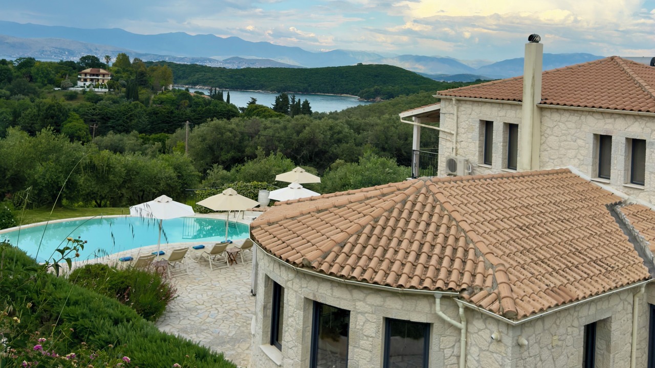 Photo of Outdoor in Petaleia