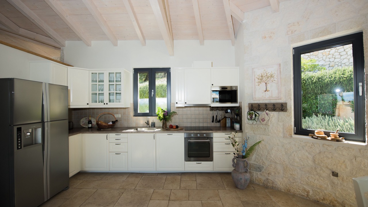 Photo of Kitchen in Petaleia