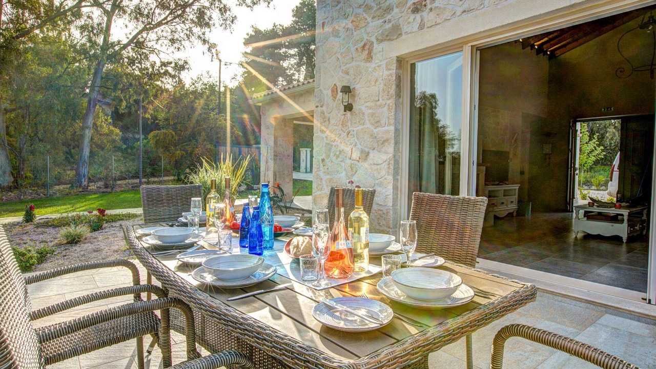 Photo of Outdoor in Neromilos