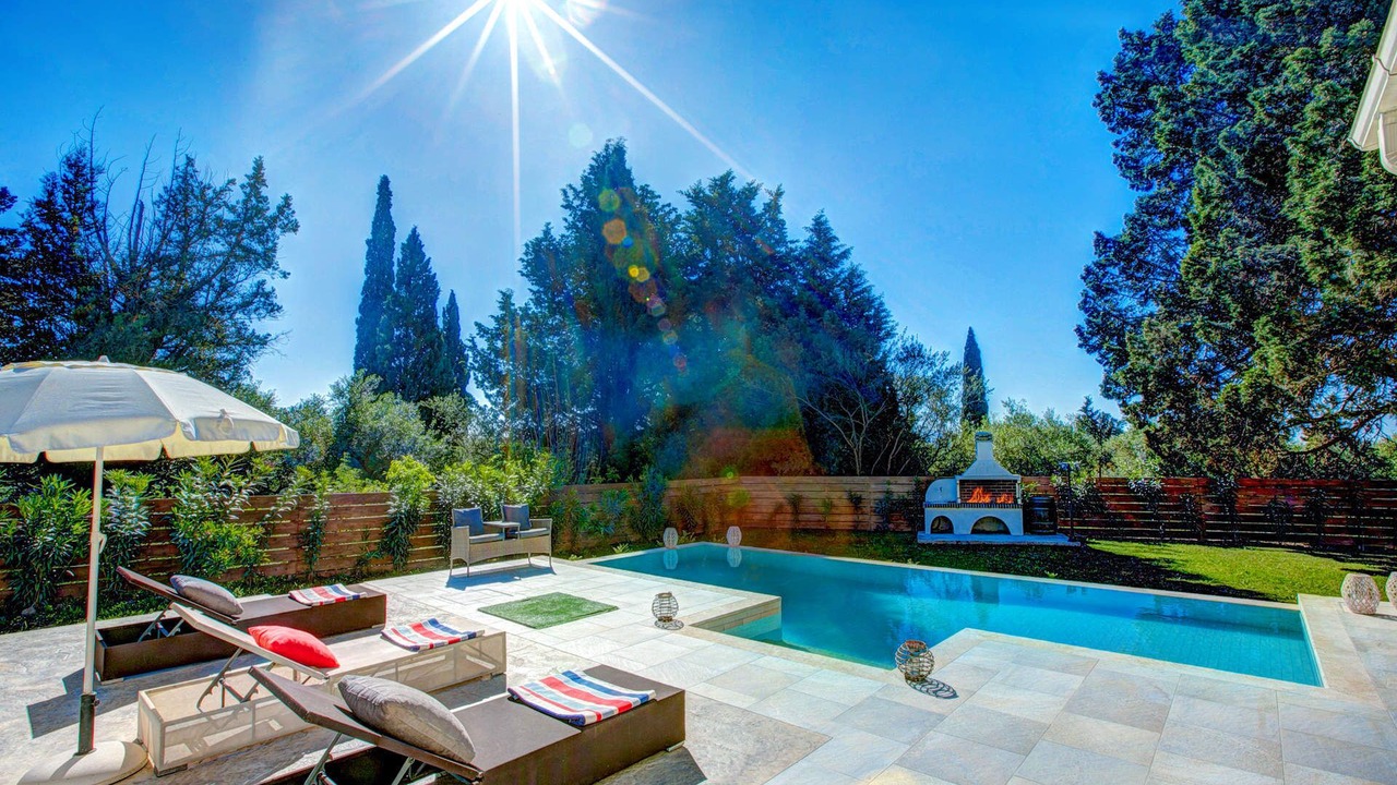 Photo of Outdoor in Neromilos