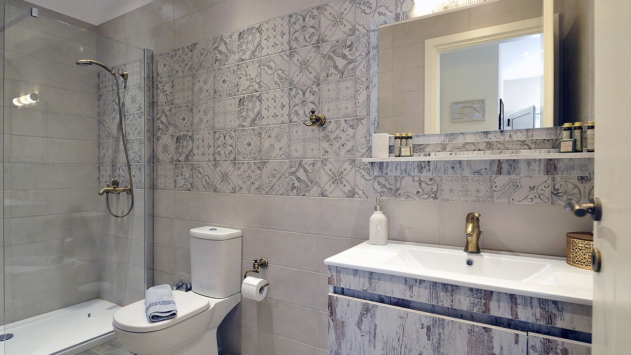 Photo of Bathroom in Agios Spyridon Corfu