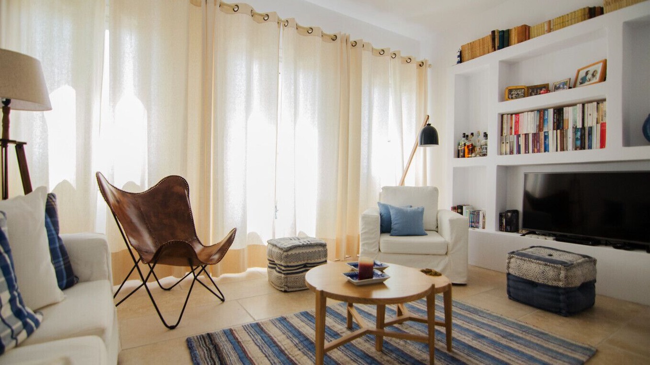 Photo of Livingroom in Ios Town
