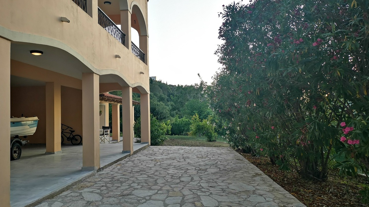 Photo of Outdoor in Vatos