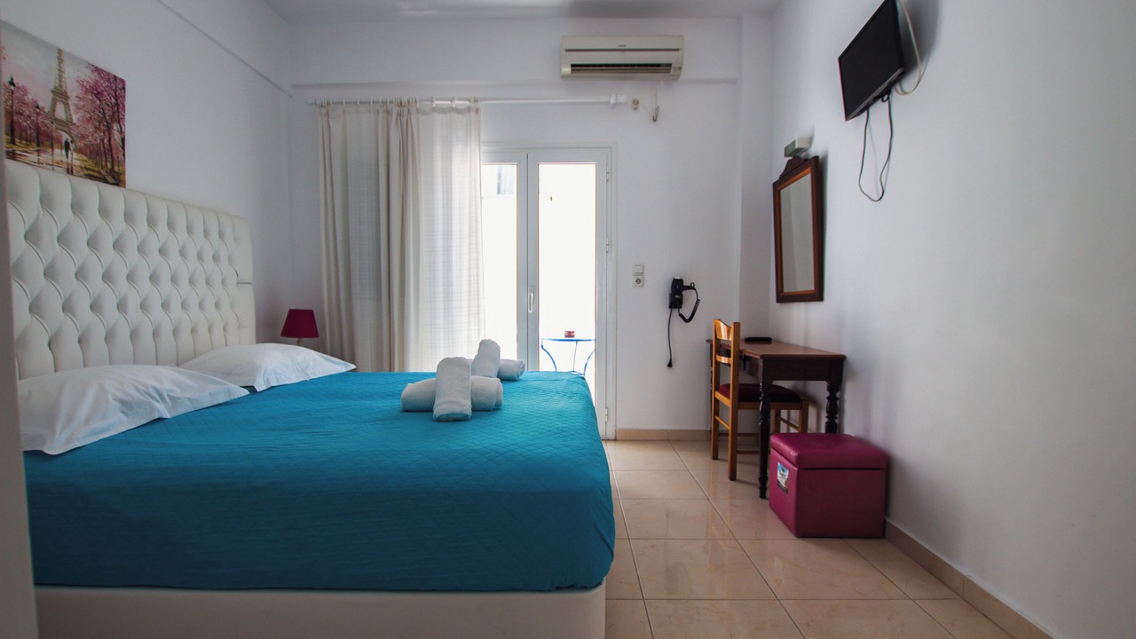 Photo of Bedroom in Fira