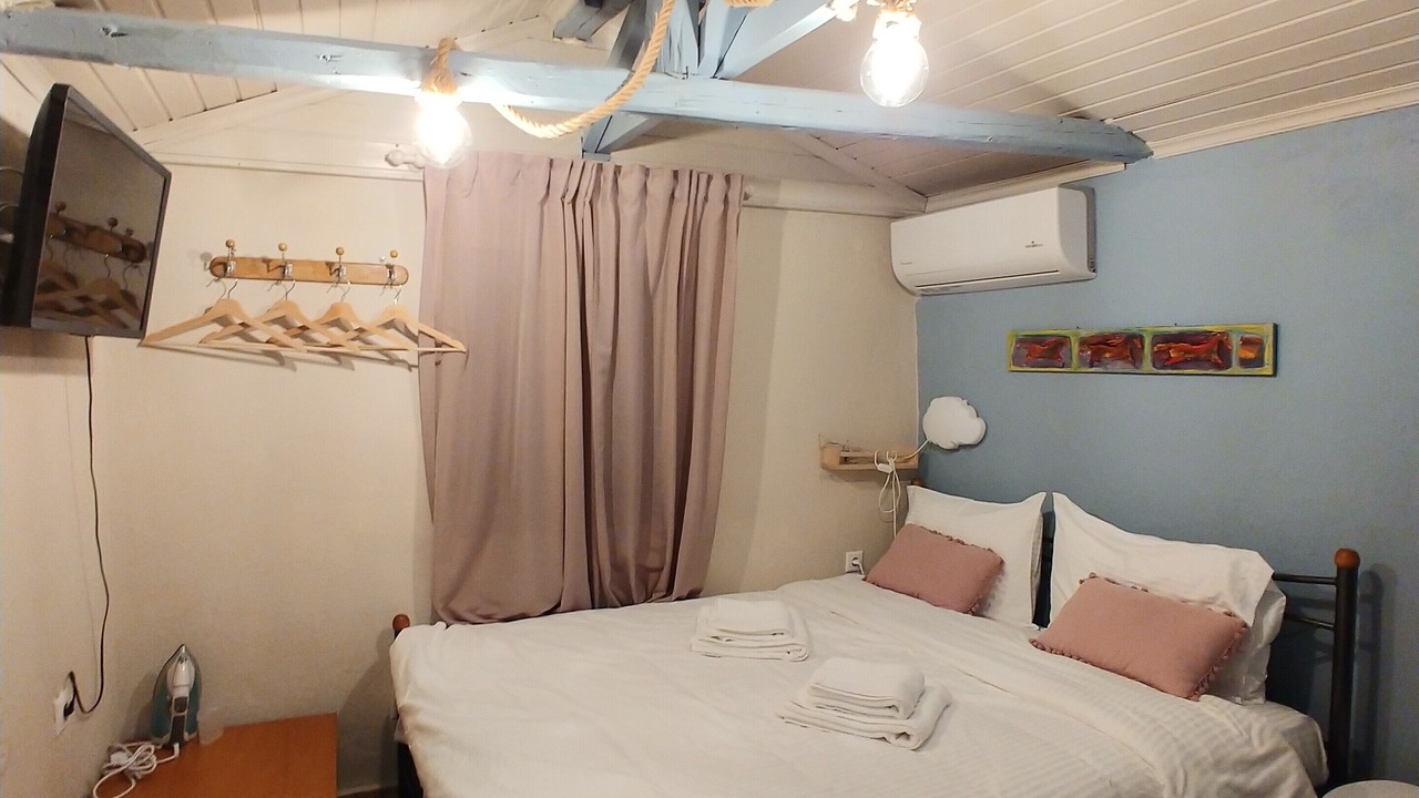 Photo of Bedroom in Kalambaka
