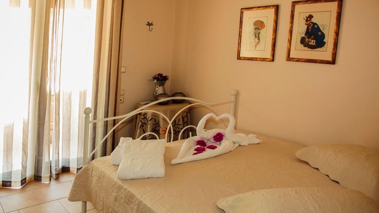 Photo of Bedroom in Kalamitsi Amigdali