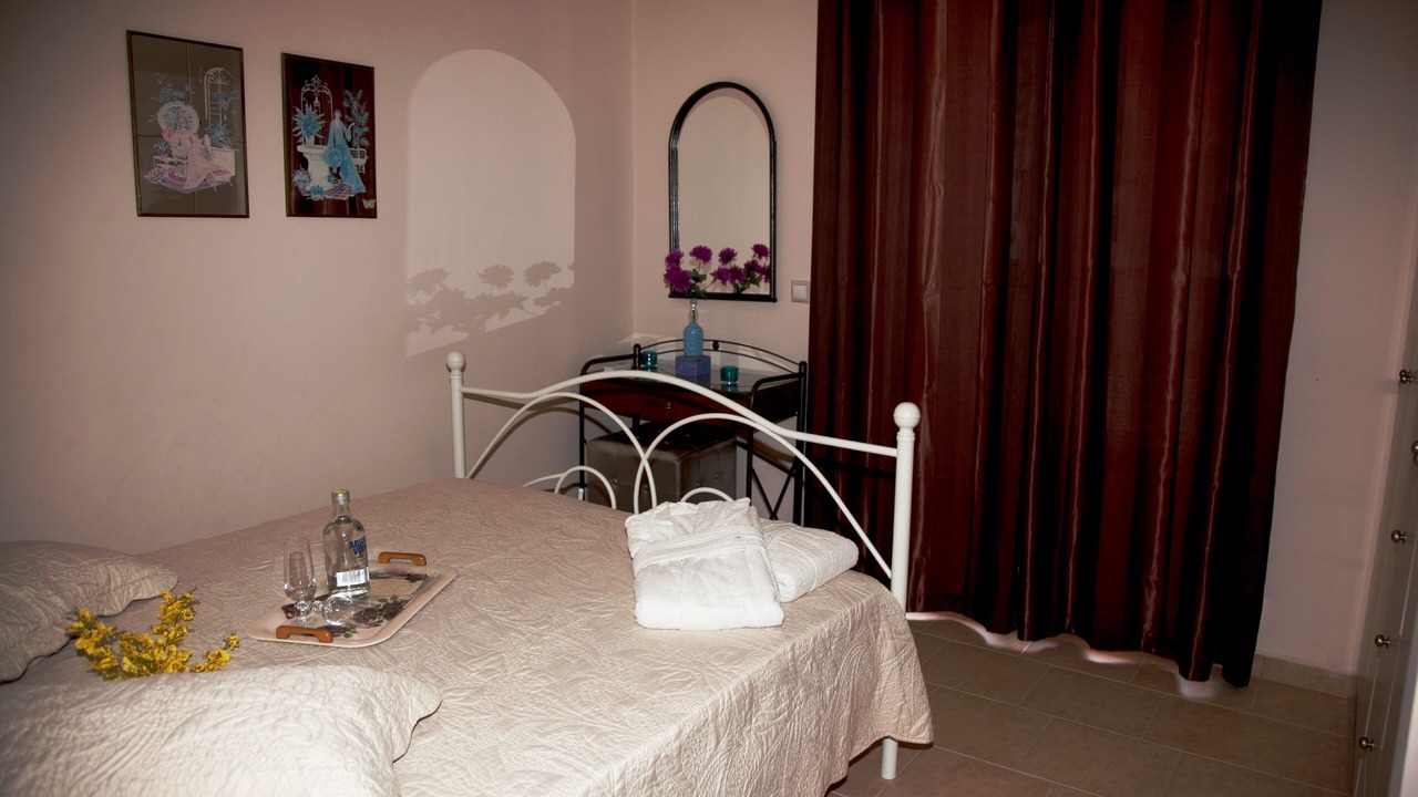 Photo of Bedroom in Kalamitsi Amigdali